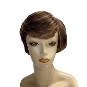 Synthetic Women’s Brown‎ Asymmetrical hairstyle wig shortNew Without Tags